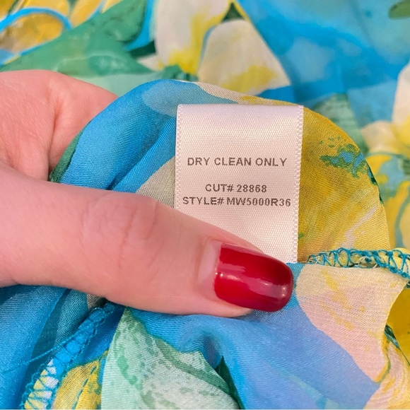 Silk Floral Hawaiian Printed Sheer Long Sleeeve Lightweight Blouse Tie Front - Picture 12 of 13